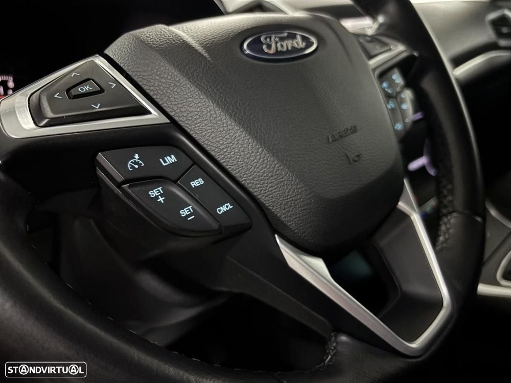 Ford S-Max 2.0 TDCi Titanium - 35