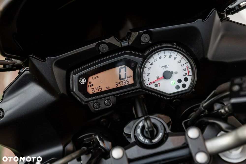 Yamaha FZ - 9