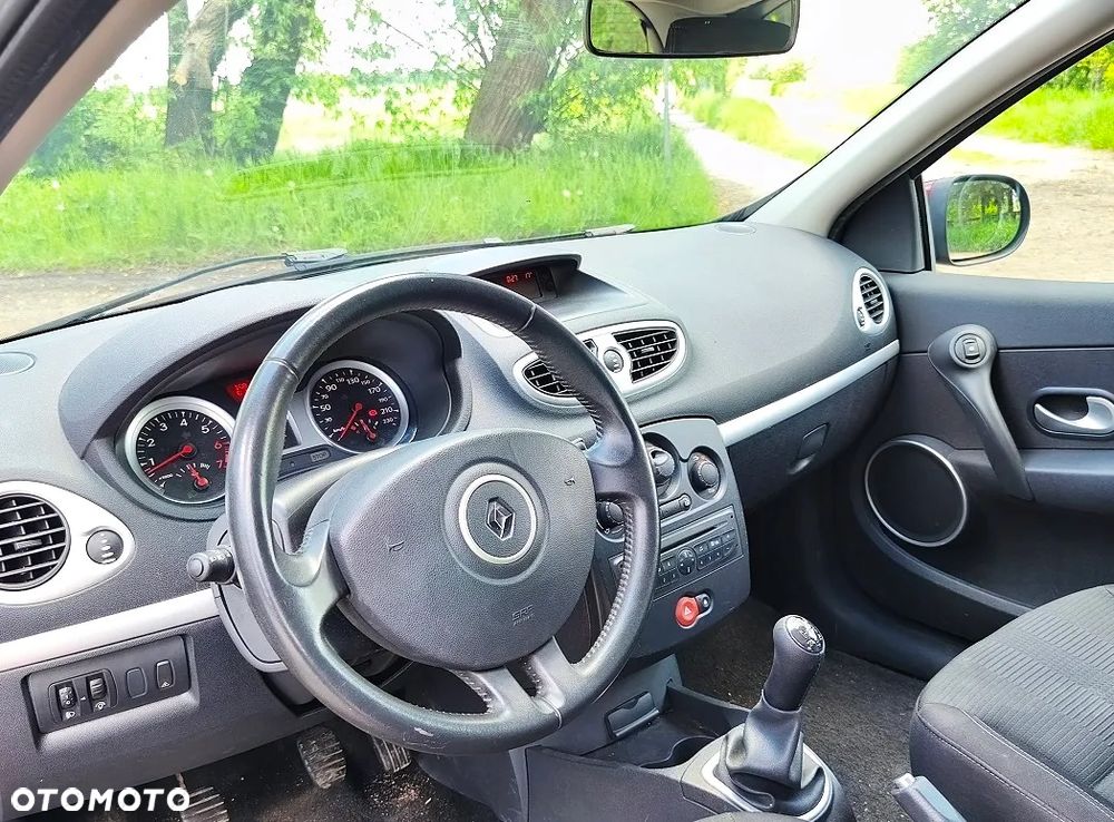 Renault Clio 1.2 16V 75 Dynamique - 6