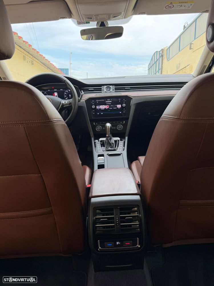 VW Passat 2.0 TDI Highline DSG - 18