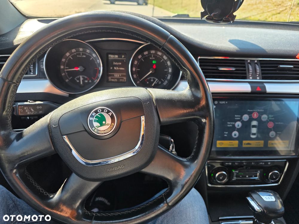 Skoda Superb 2.0 TDI Elegance DSG - 14