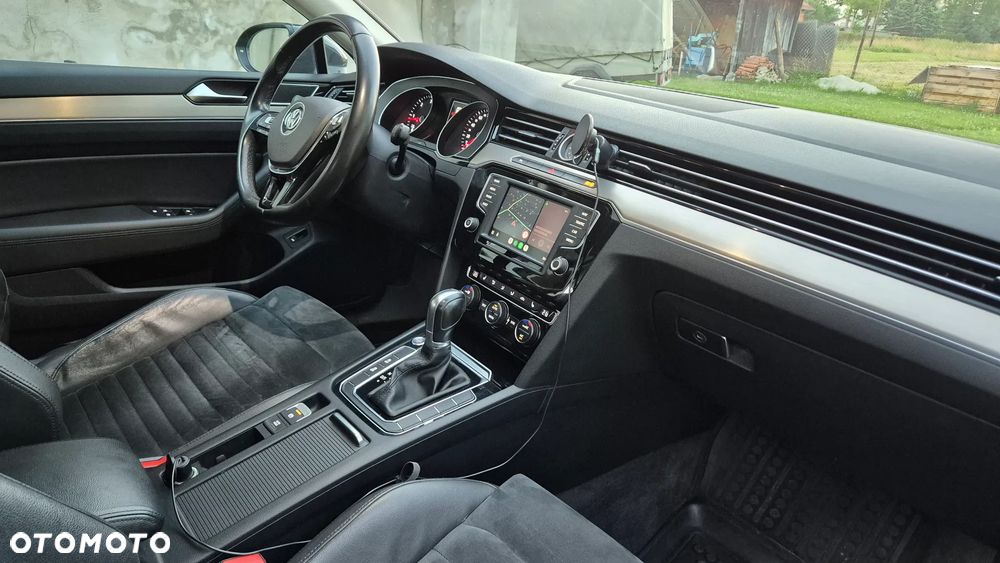 Volkswagen Passat 2.0 TDI BMT Highline DSG - 23