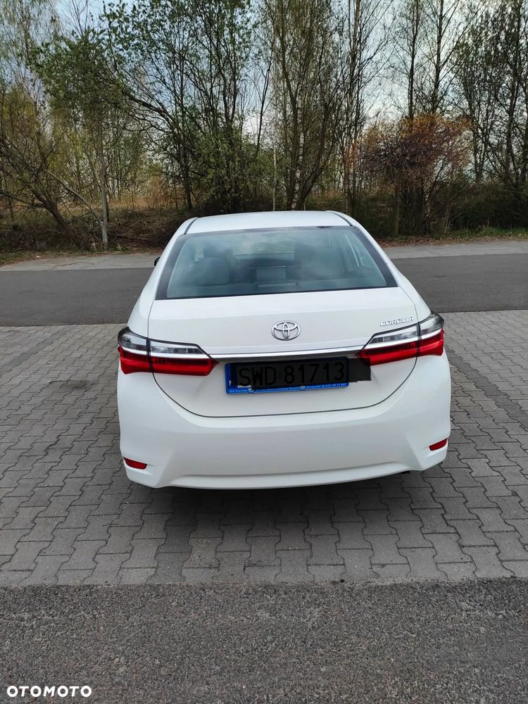 Toyota Corolla 1.4 D-4D Active EU6 - 6