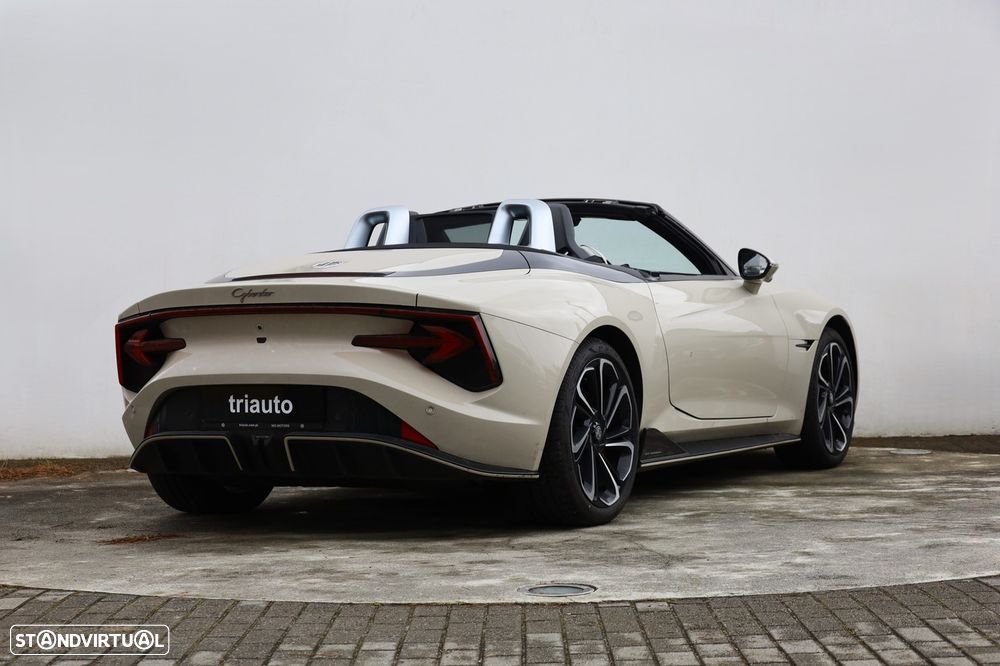 MG Cyberster 77 kWh GT - 27