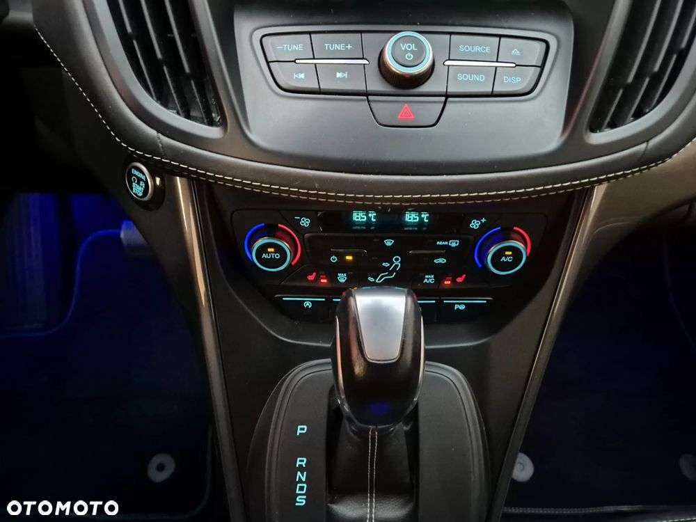 Ford Kuga - 32