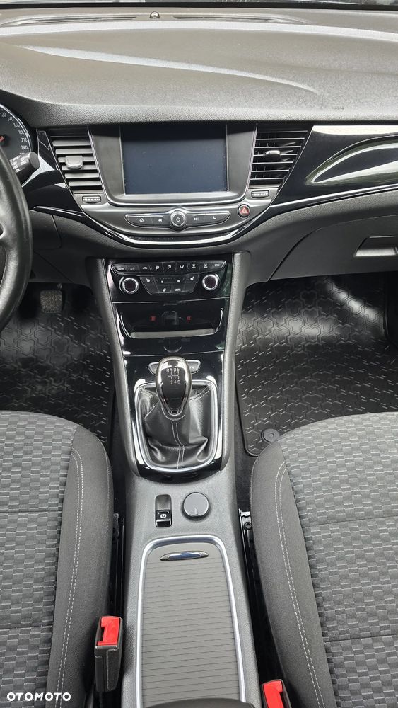 Opel Astra 1.4 Turbo Dynamic - 11
