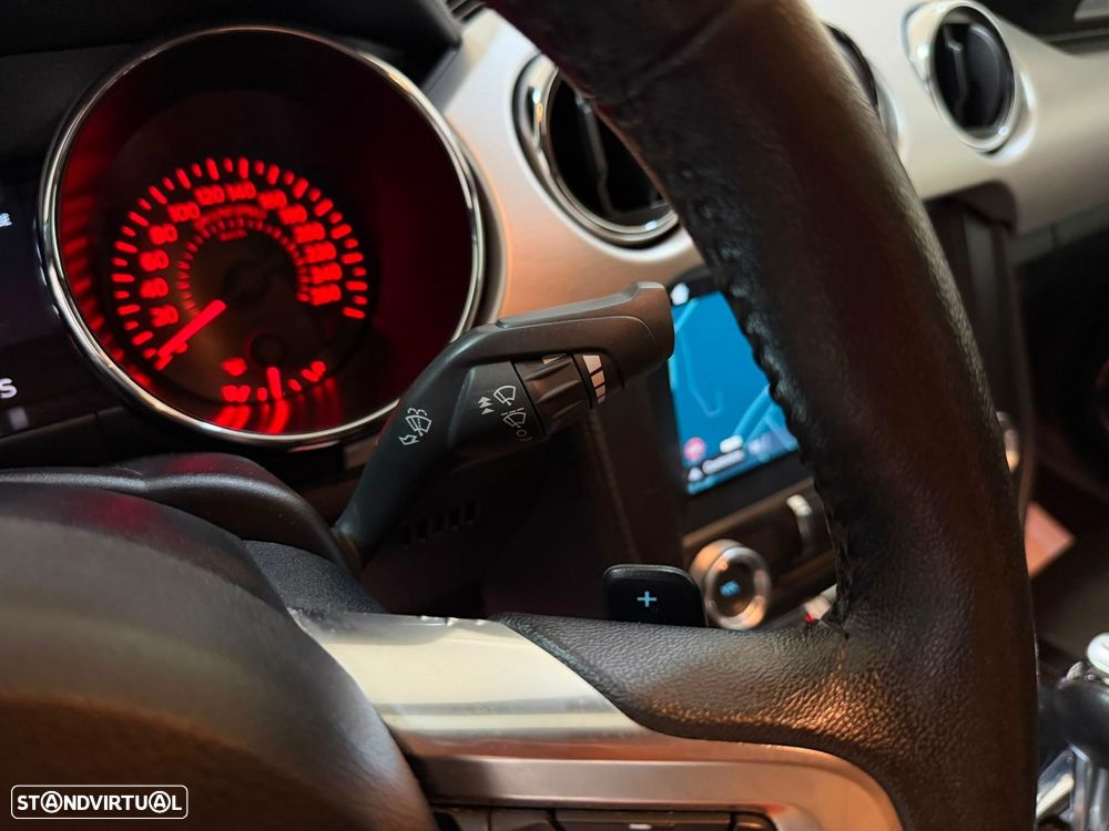 Ford Mustang 2.3i EcoBoost Aut. - 26