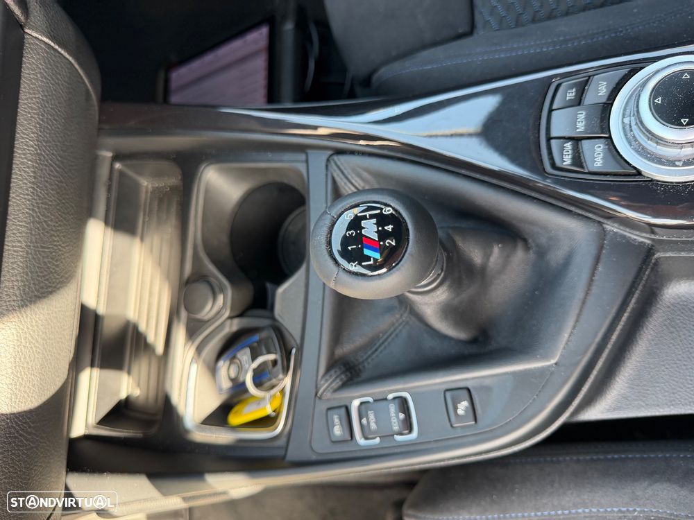 BMW 118 d Pack M - 29