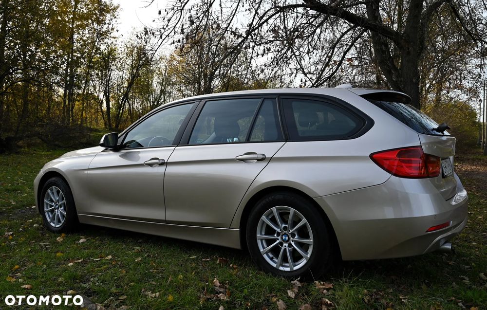 BMW Seria 3 - 24