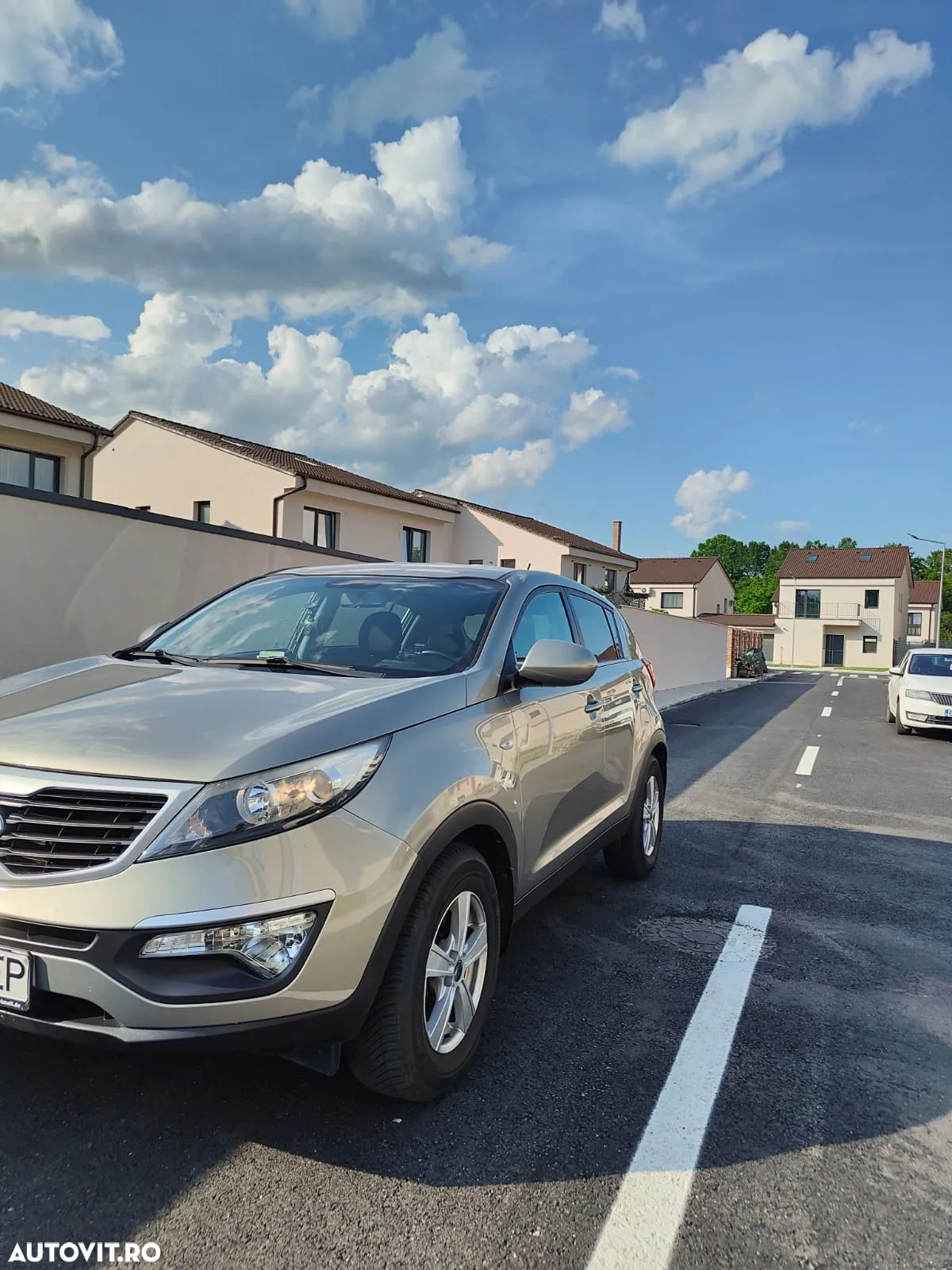 Kia Sportage 1.6 GSL MT 4x2 PREMIUM - 4