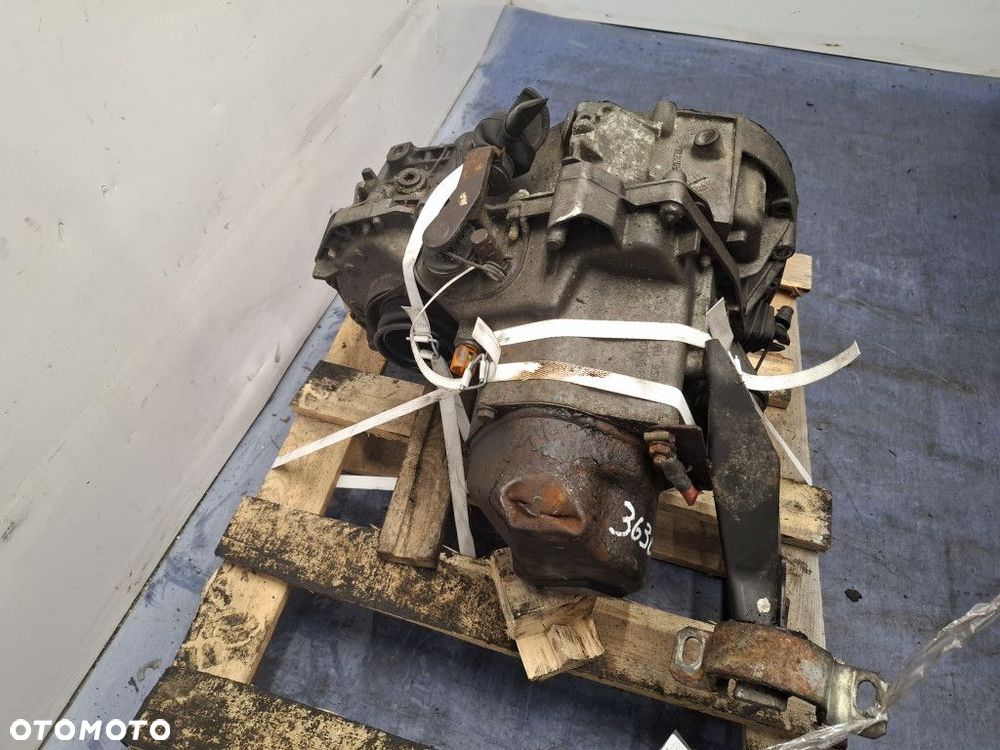RENAULT TWINGO I 1.2 1.6V SKRZYNIA BIEGÓW MANUALNA JB1938 - 11