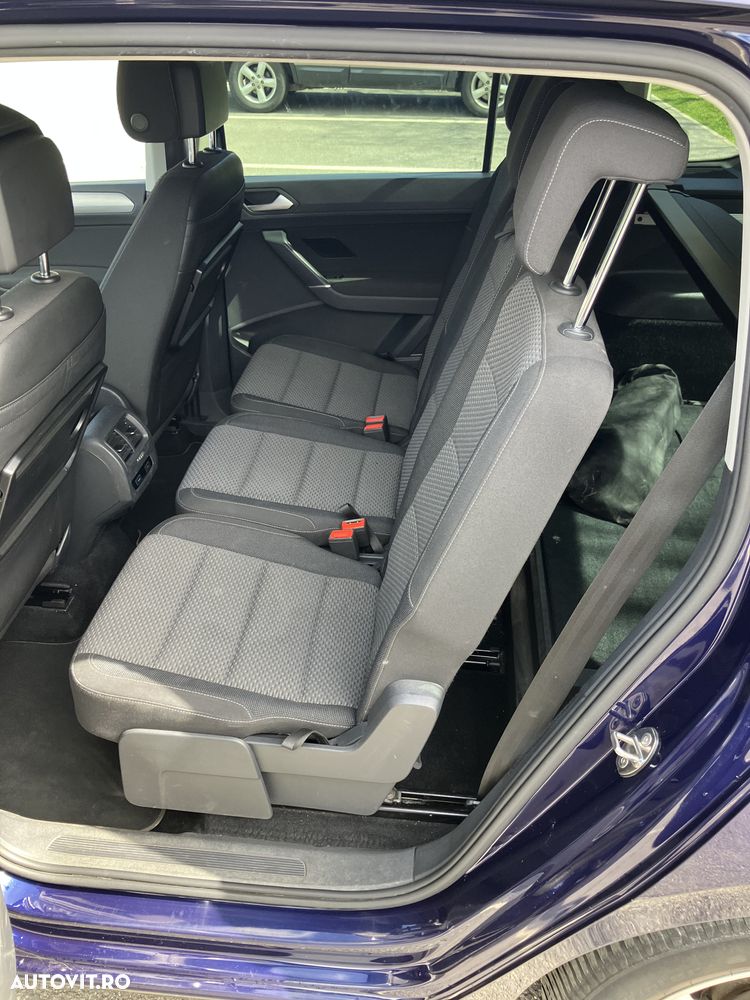 Volkswagen Touran 2.0 TDI SCR Comfortline - 17