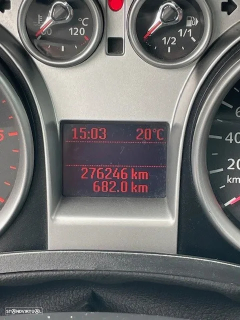 Ford Focus SW 1.6 TDCi Ambiente - 8