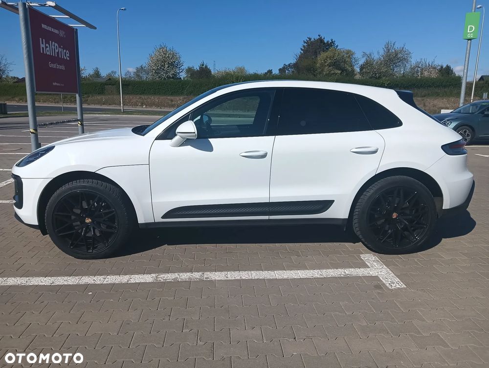 Porsche Macan Standard - 2