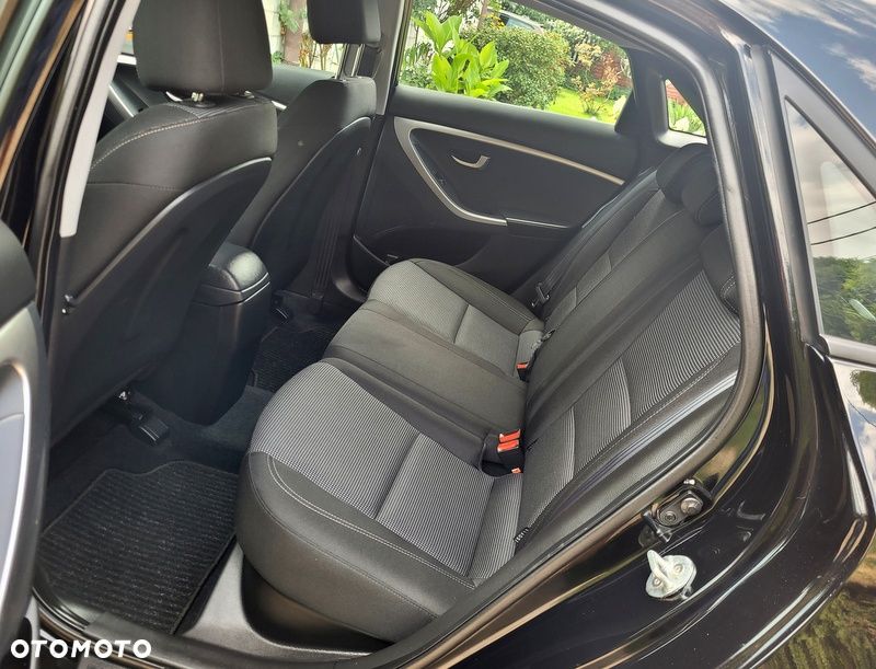 Hyundai i30 - 32