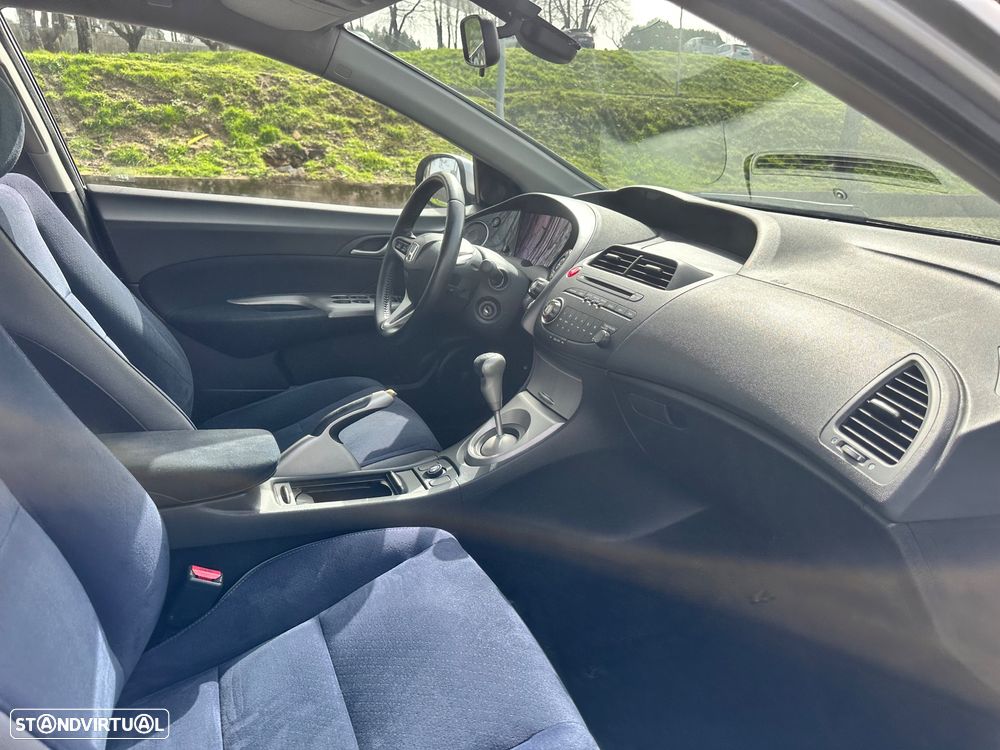 Honda Civic 1.4 Comfort - 34