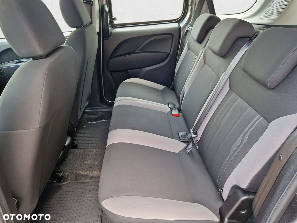 Fiat Doblo - 21