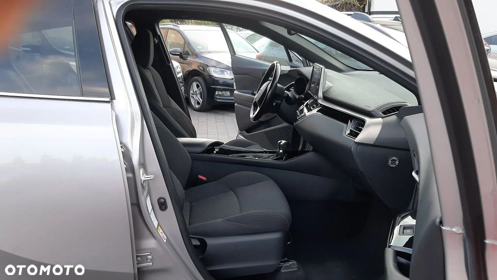 Toyota C-HR - 17