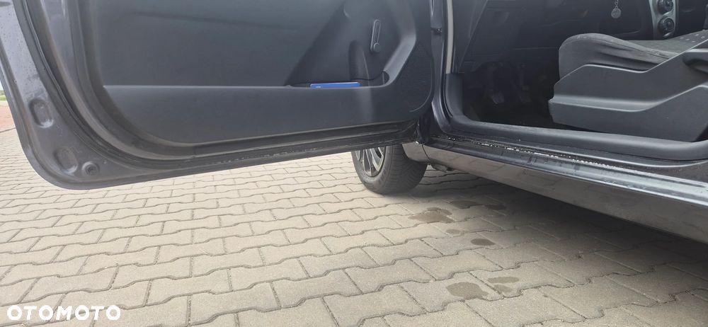 Toyota Yaris 1.3 Terra - 13