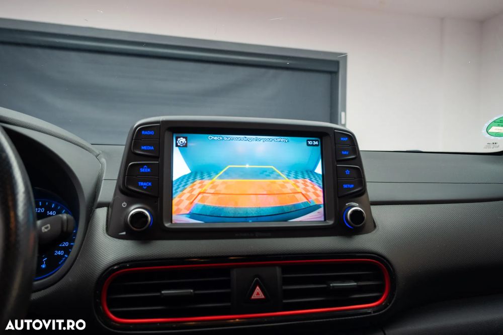 Hyundai KONA - 22