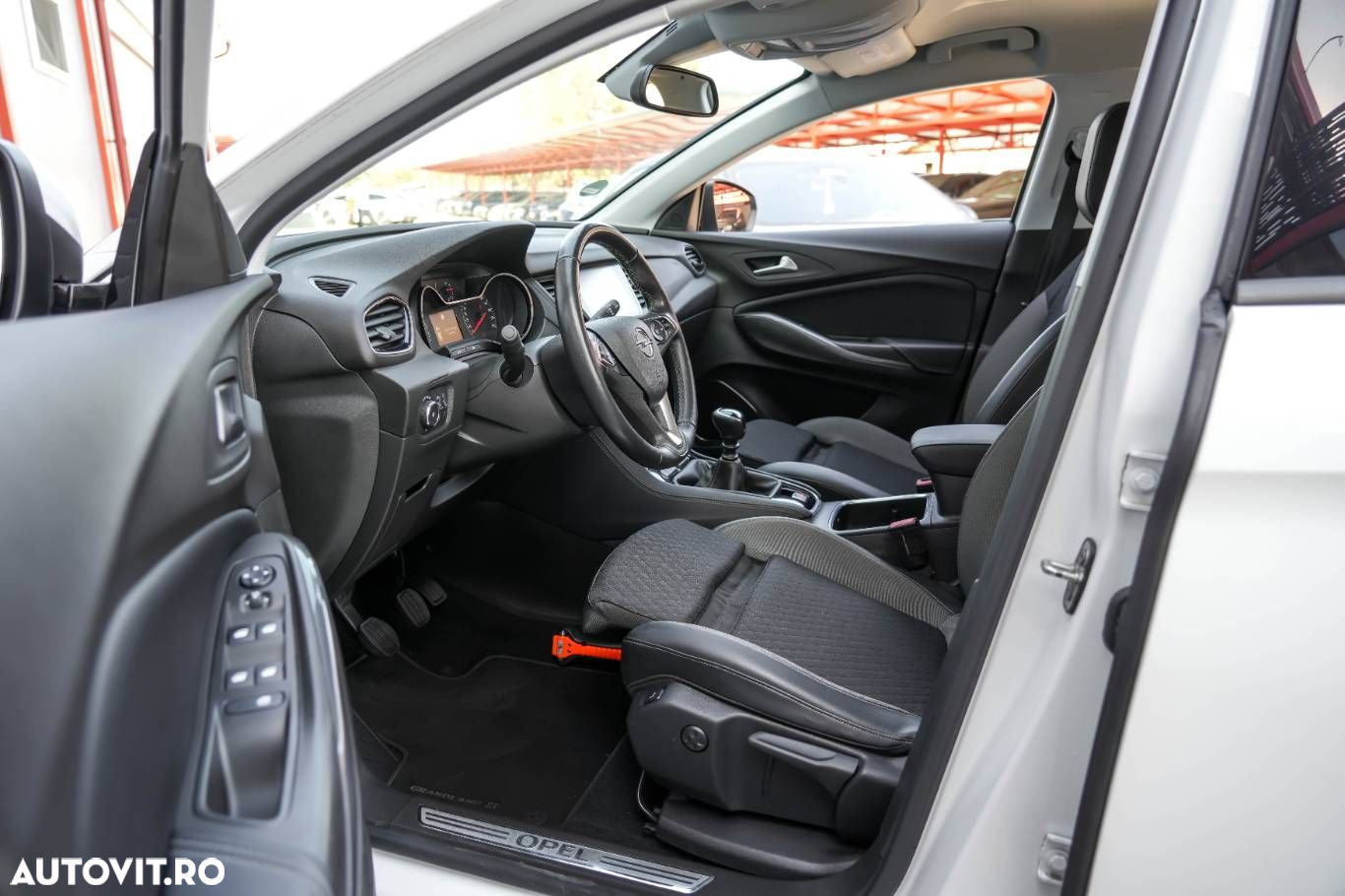 Opel Grandland X - 11