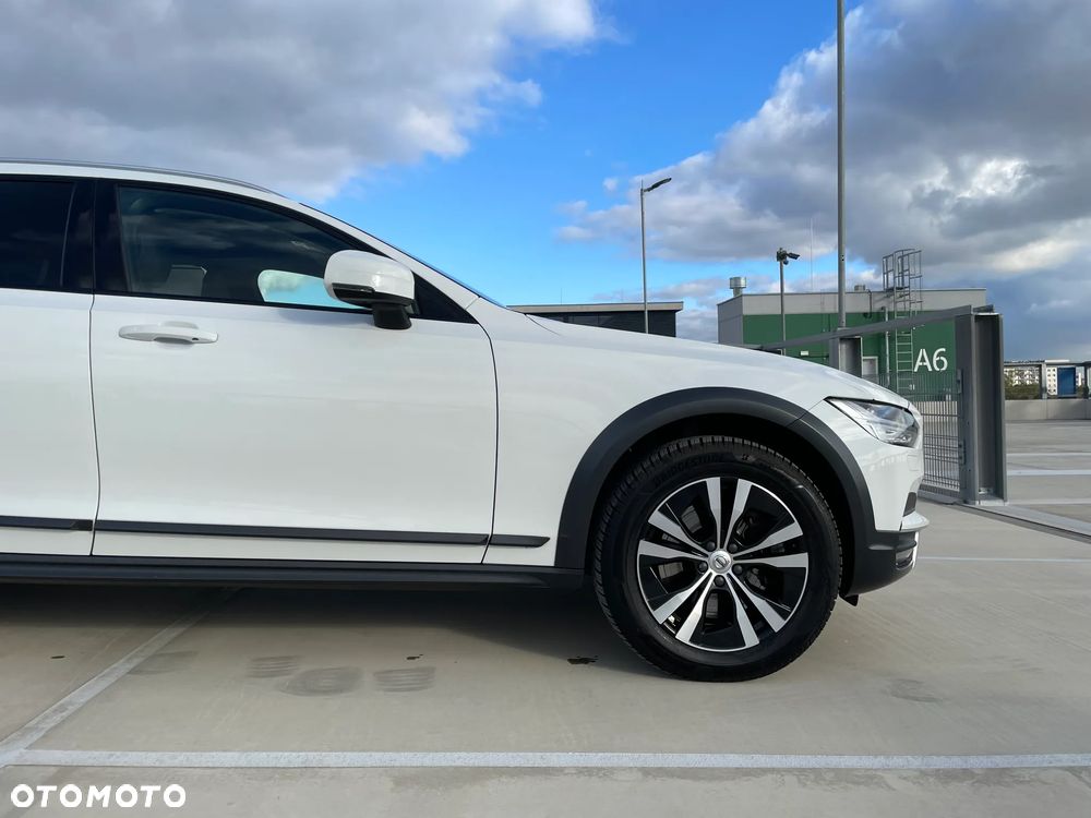 Volvo V90 Cross Country T5 AWD Pro - 13
