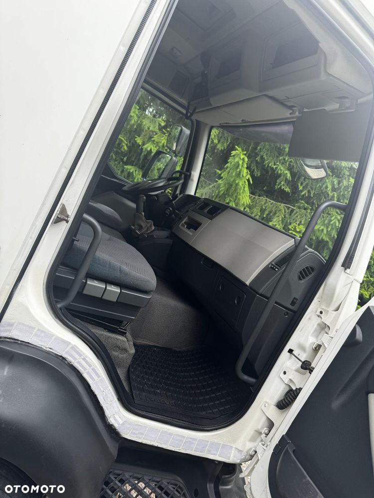 Volvo FL240 - 5