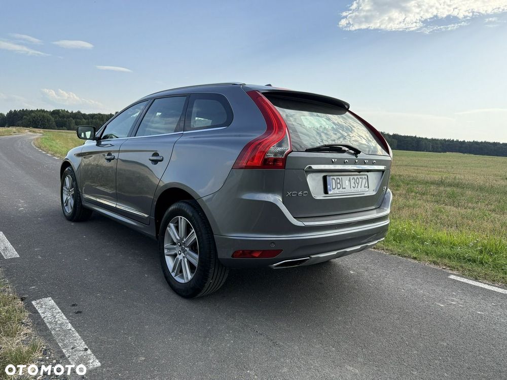 Volvo XC 60 D4 Geartronic Momentum Pro - 30