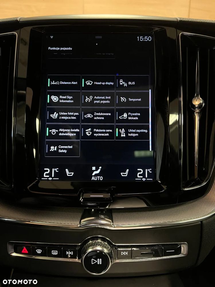 Volvo XC 60 T8 Plug-In Hybrid AWD R-Design - 23