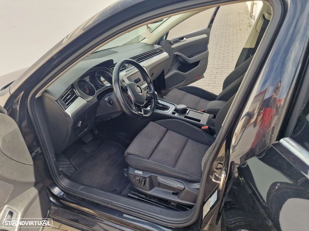 VW Passat Variant 1.6 TDI (BlueMotion ) DSG Comfortline - 12