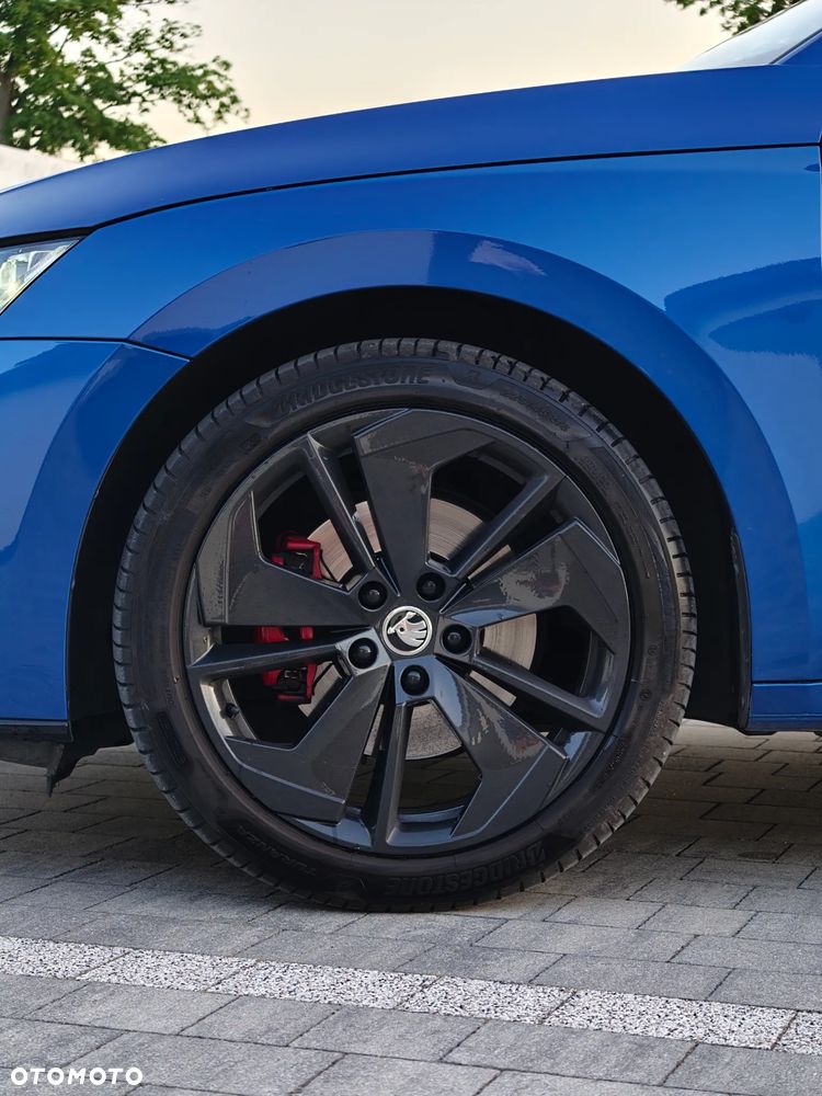 Skoda Octavia 2.0 TDI RS DSG - 22