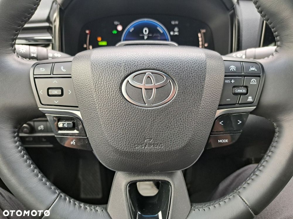 Toyota Camry - 11