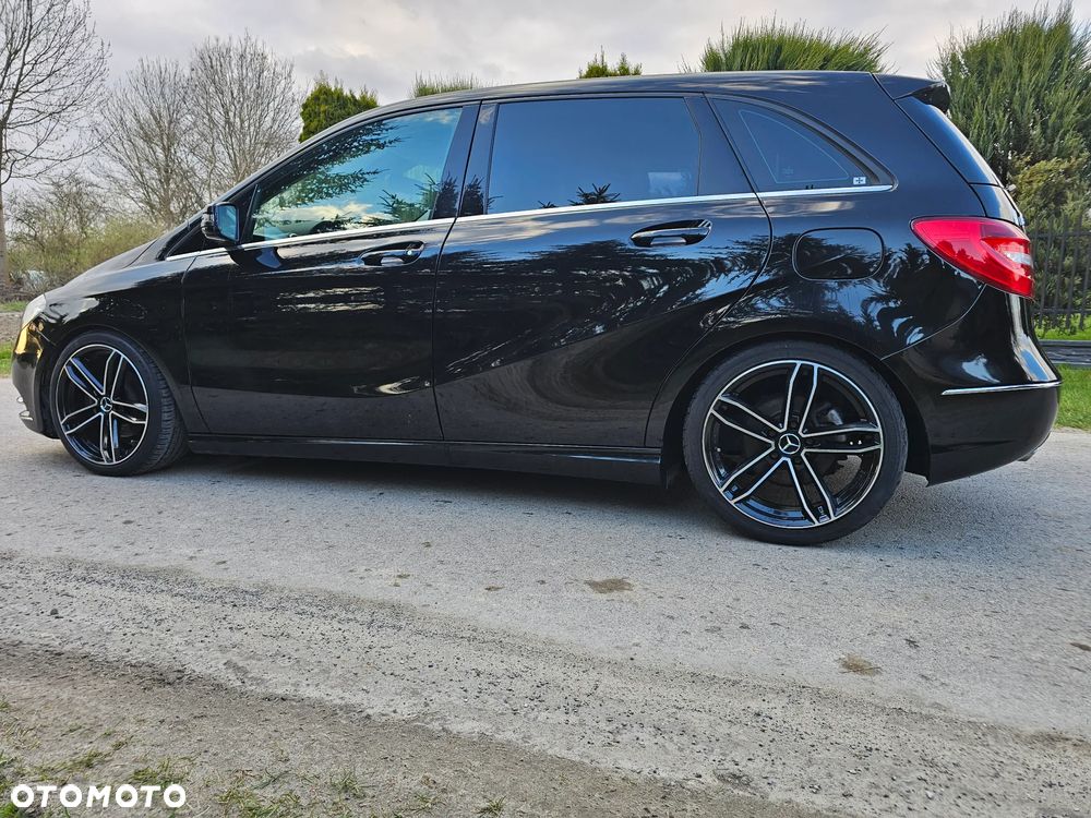 Mercedes-Benz Klasa B 200 CDI (BlueEFFICIENCY) - 37