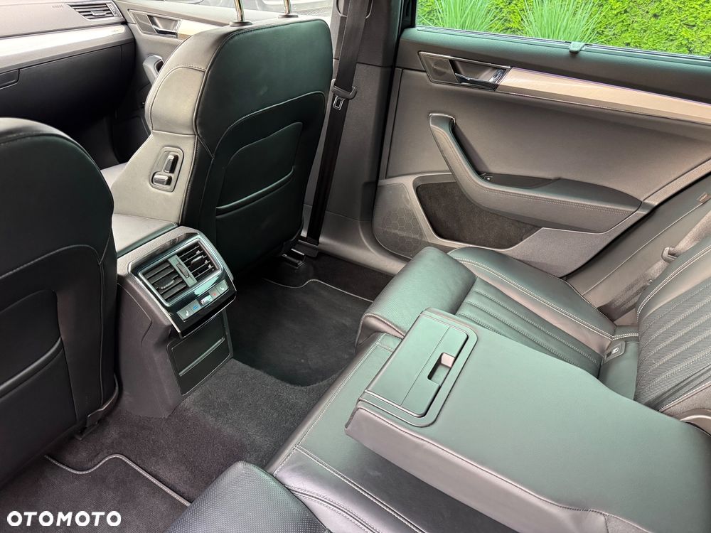 Skoda Superb 2.0 TSI 4x4 L&K DSG - 14