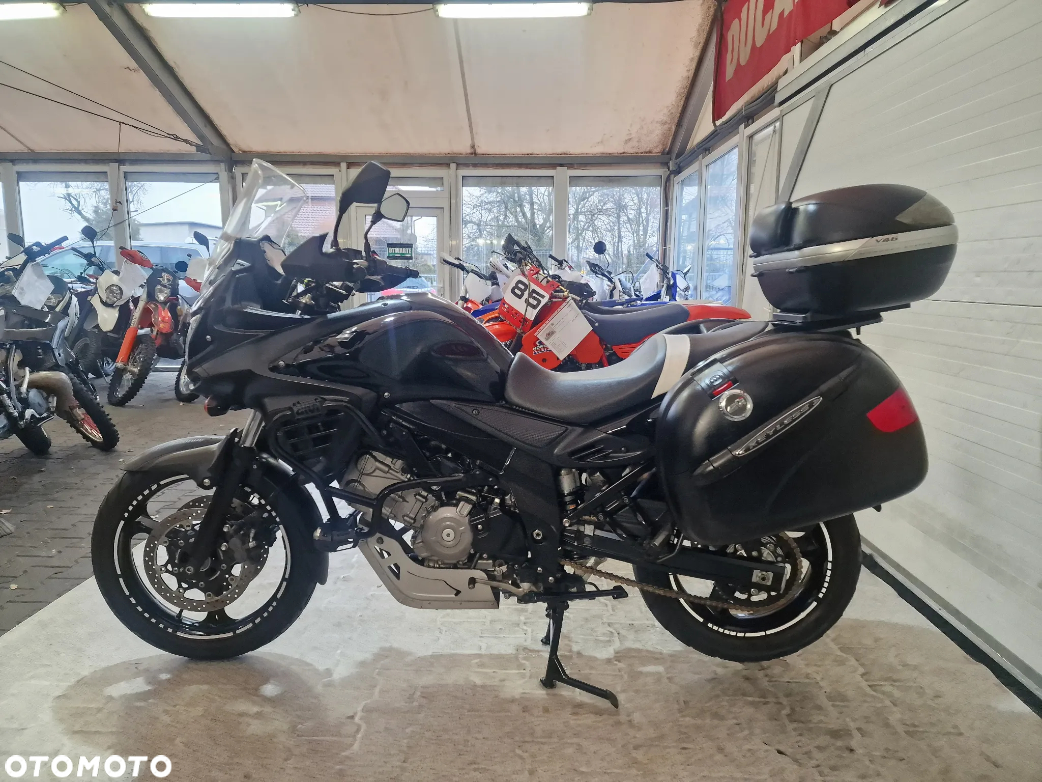 Suzuki DL - 17