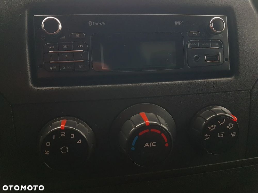 Renault MASTER KONTENER 8EP 4,21x2,23x2,22 KLIMA MANUAL KRAJOWY 6-BIEGÓW - 27