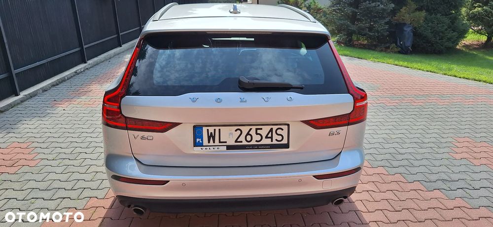 Volvo V60 B3 B Momentum Pro - 2