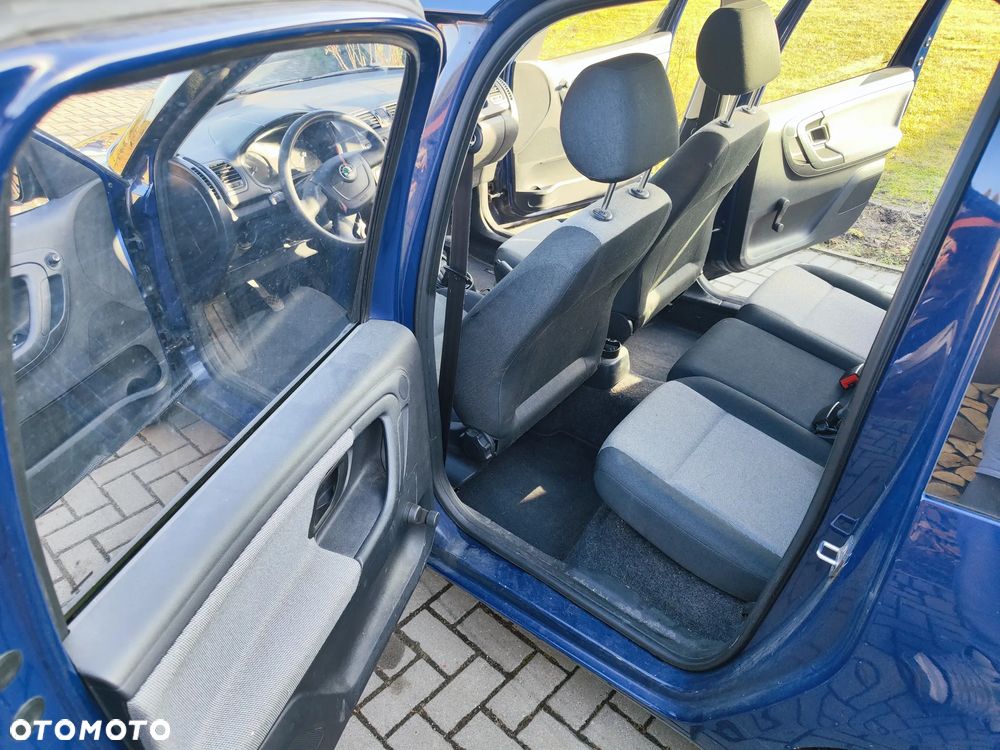 Skoda Roomster 1.6 TDI DPF Ambition PLUS EDITION - 11