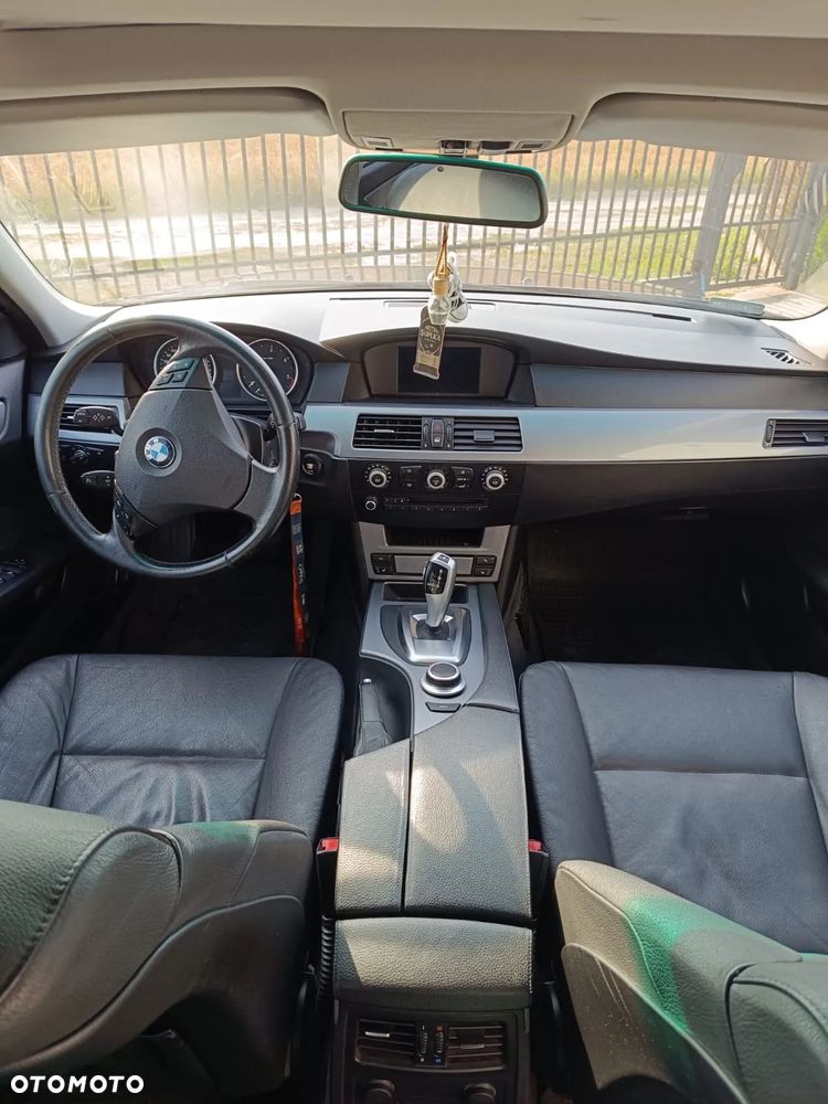BMW Seria 5 520d Touring Edition Exclusive - 11