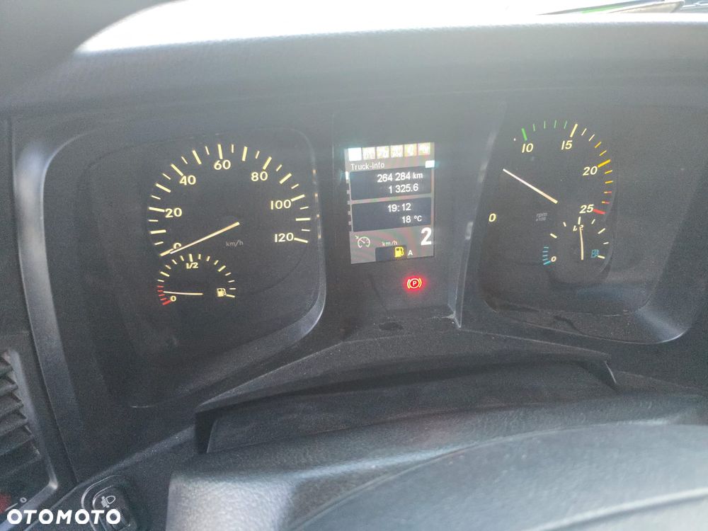 Mercedes-Benz AROCS - 35