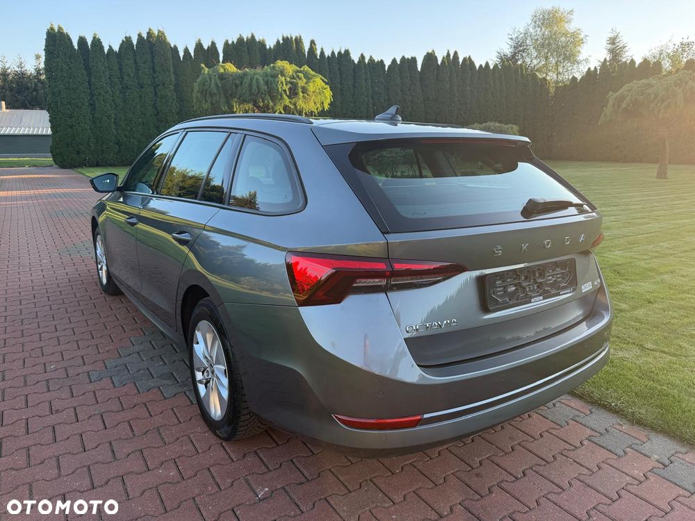 Skoda Octavia 2.0 TDI 4x4 Clever DSG - 18