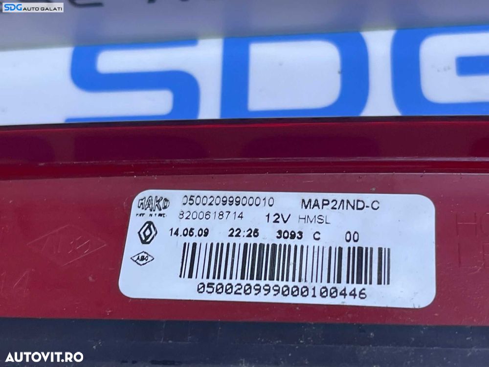 Lampa Tripla Stop Auxiliar Central Luneta Geam Sticla Hayon Haion Portbagaj Renault Clio 3 Break Grandtour 2005 - 2013 Cod 8200618714 - 7