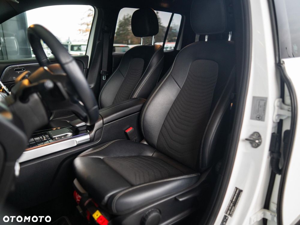 Mercedes-Benz GLB 200 d Progressive 8G-DCT - 8