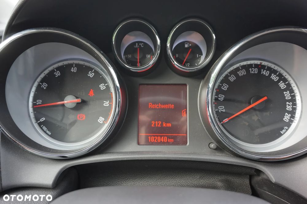 Opel Astra 1.4 Turbo - 36
