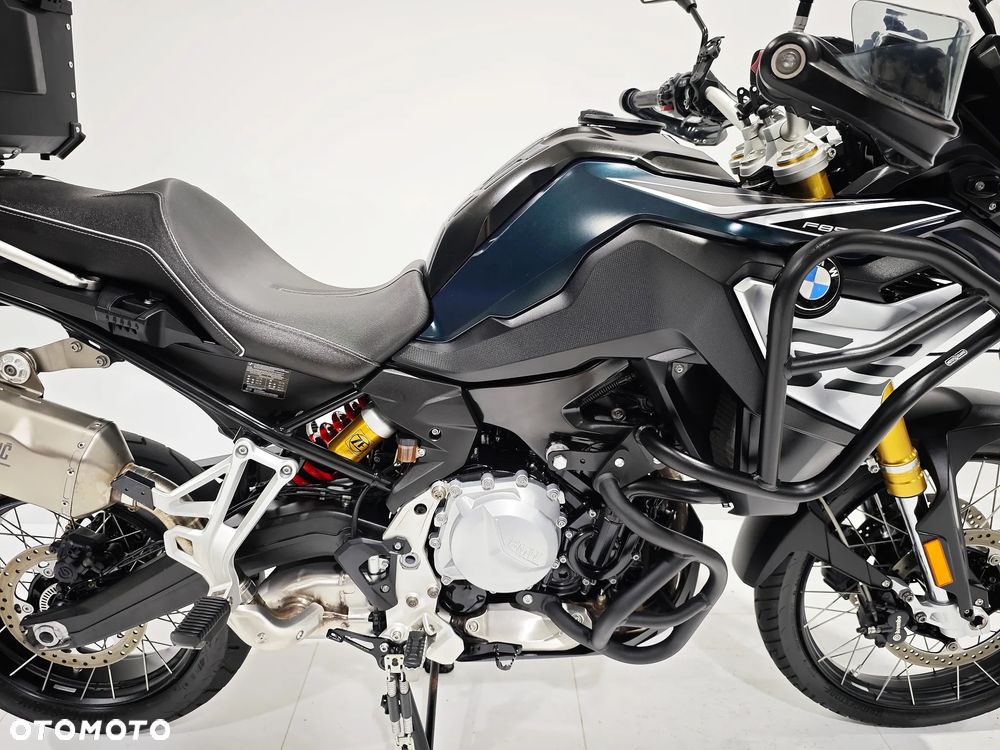 BMW F - 11