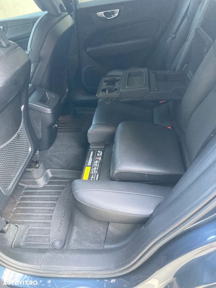 Volvo XC 60 D5 AWD Geartronic Inscription - 28