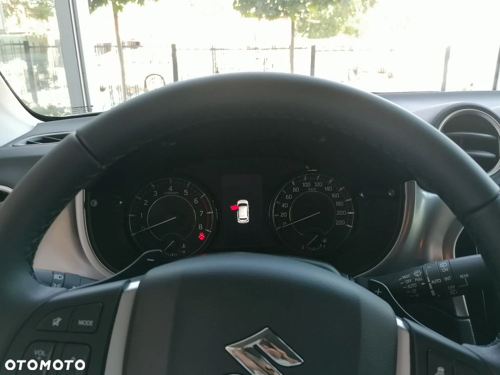 Suzuki Vitara 1.4 Boosterjet mHEV Premium Plus 2WD - 7