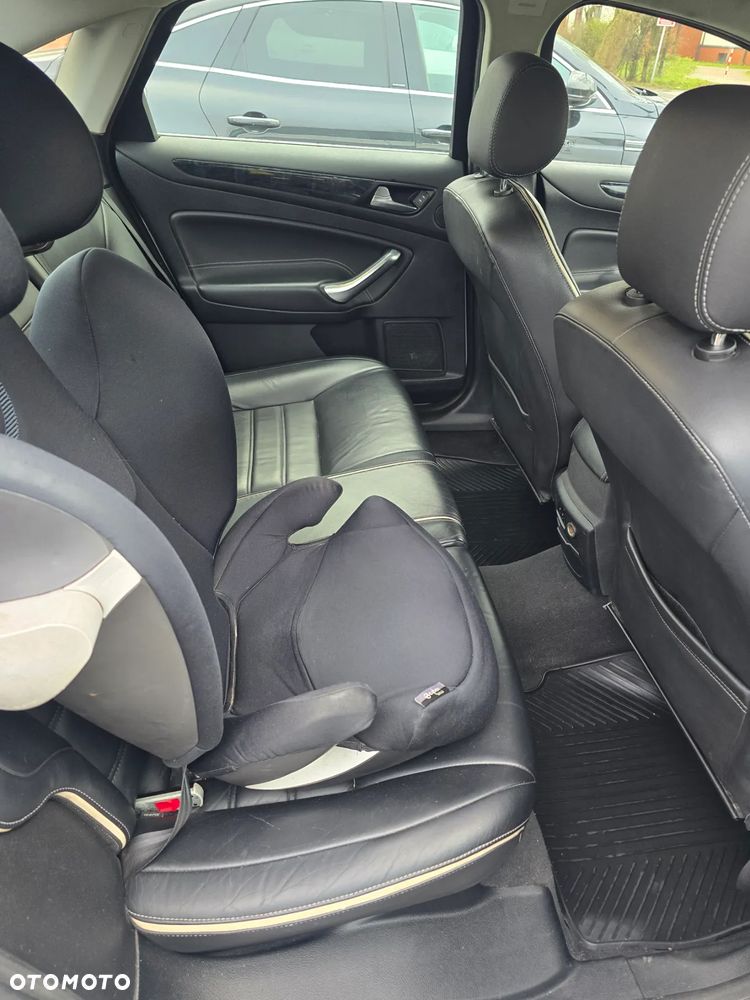 Ford Mondeo 2.2 TDCi Titanium - 12