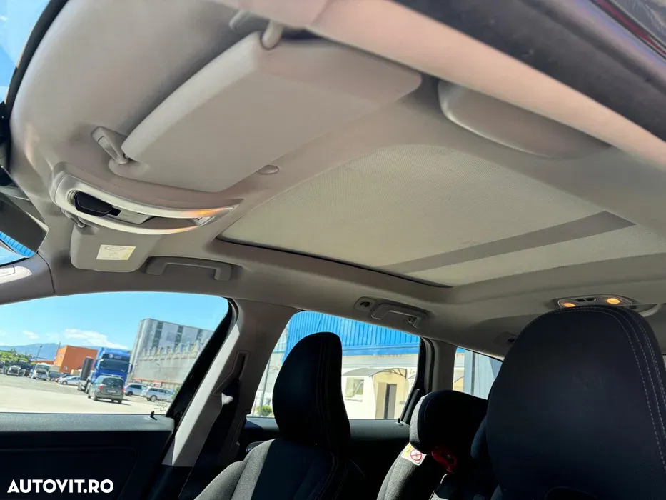 Volvo XC 60 D3 Start-Stop Momentum - 4