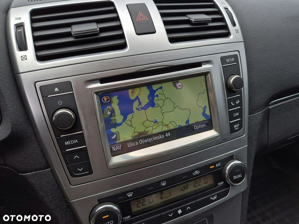 Toyota Avensis - 16